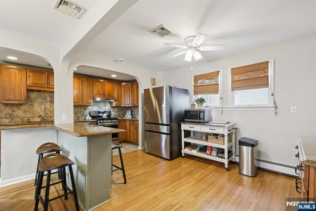 21 Rowe Street, Bloomfield, NJ 07003