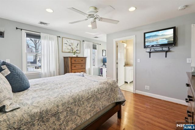 21 Rowe Street, Bloomfield, NJ 07003