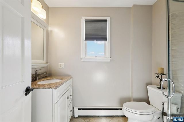 21 Rowe Street, Bloomfield, NJ 07003