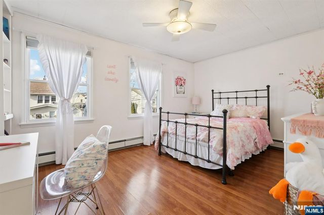 21 Rowe Street, Bloomfield, NJ 07003