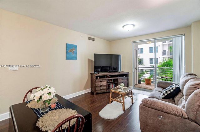 1830 Radius Dr 516, Hollywood, FL 33020