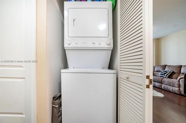 1830 Radius Dr 516, Hollywood, FL 33020