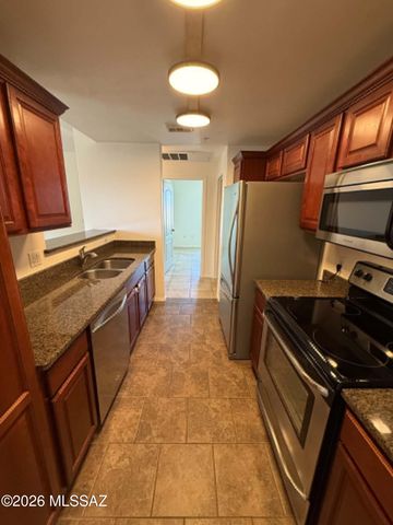 2550 E River Rd Unit 13301, Tucson, AZ 85718