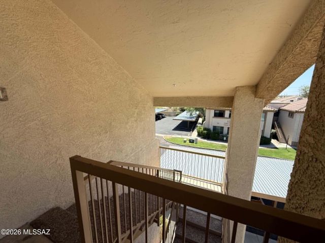 2550 E River Rd Unit 13301, Tucson, AZ 85718