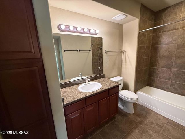 2550 E River Rd Unit 13301, Tucson, AZ 85718