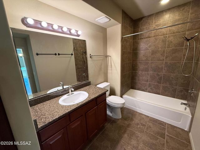 2550 E River Rd Unit 13301, Tucson, AZ 85718