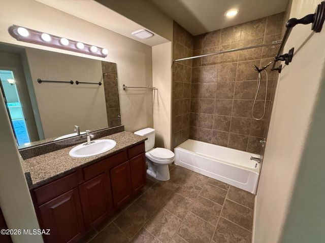 2550 E River Rd Unit 13301, Tucson, AZ 85718
