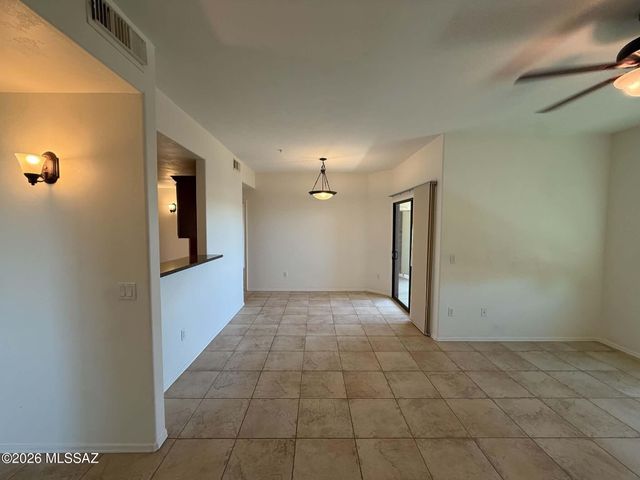 2550 E River Rd Unit 13301, Tucson, AZ 85718