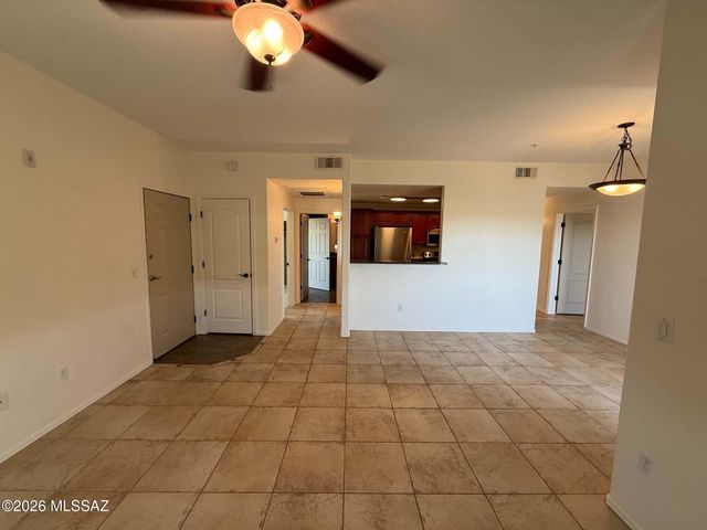 2550 E River Rd Unit 13301, Tucson, AZ 85718