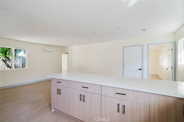7227 Forbes Avenue, Lake Balboa, CA 91406