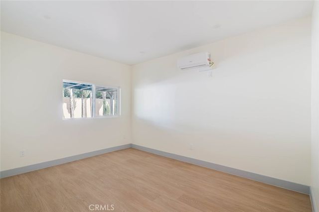 7227 Forbes Avenue, Lake Balboa, CA 91406