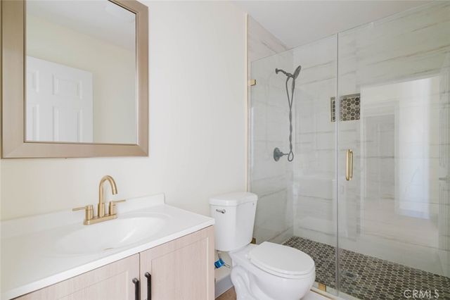 7227 Forbes Avenue, Lake Balboa, CA 91406