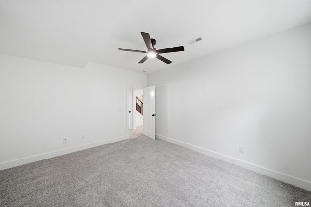 1303 W HILLCREST Drive, Chillicothe, IL 61523