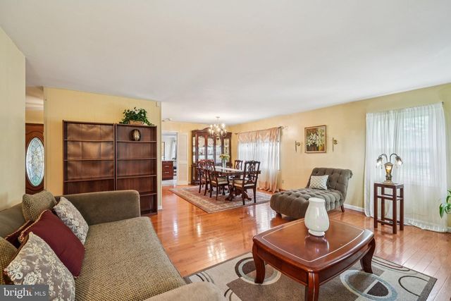 146 TYLER DR, Willingboro, NJ 08046