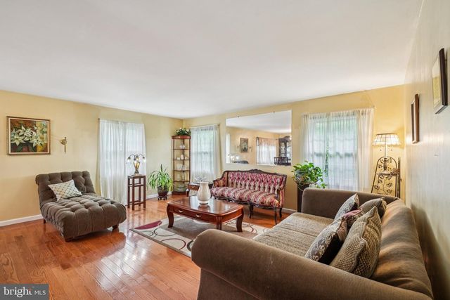 146 TYLER DR, Willingboro, NJ 08046