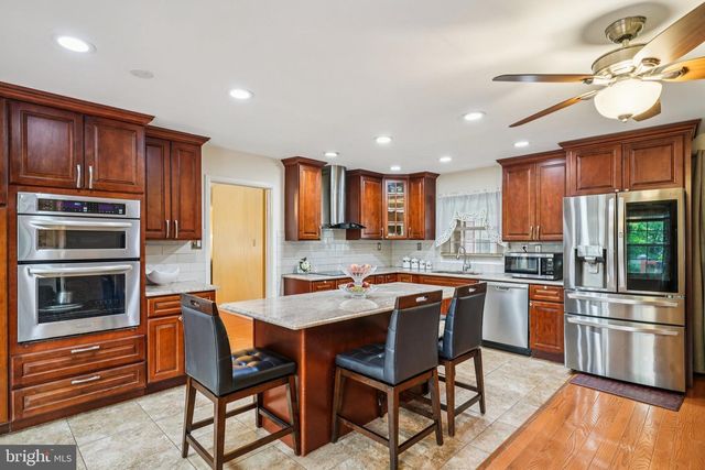 146 TYLER DR, Willingboro, NJ 08046