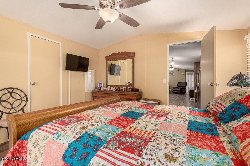 Image 14 of property listing at 2650 W UNION HILLS Drive OFC, Phoenix, AZ 85027