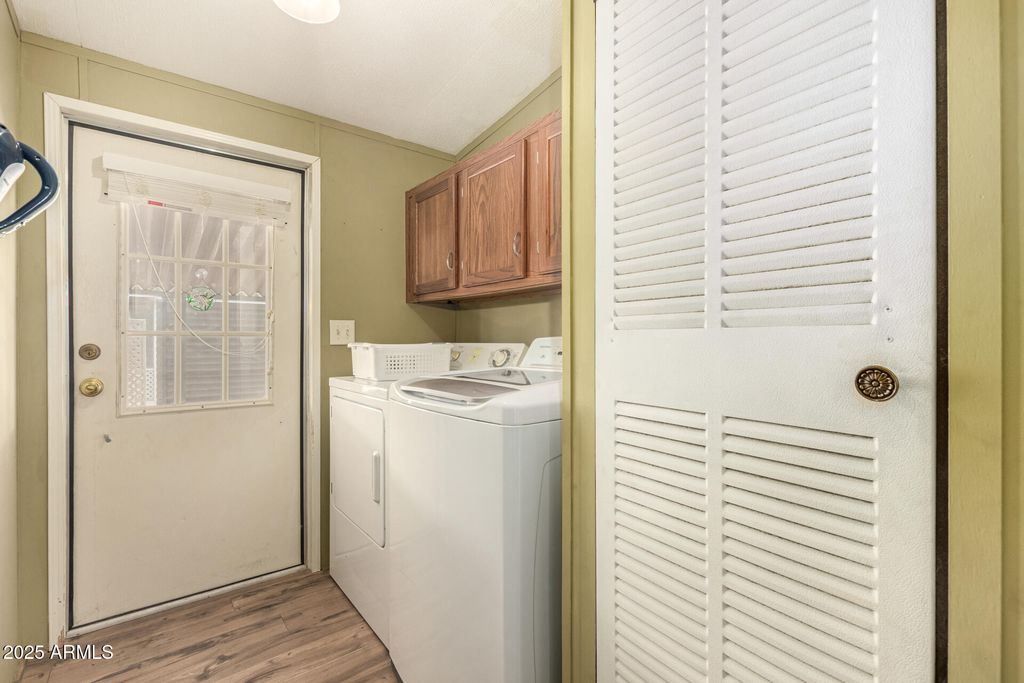 Image 19 of property listing at 2650 W UNION HILLS Drive OFC, Phoenix, AZ 85027