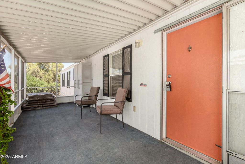 Image 5 of property listing at 2650 W UNION HILLS Drive OFC, Phoenix, AZ 85027