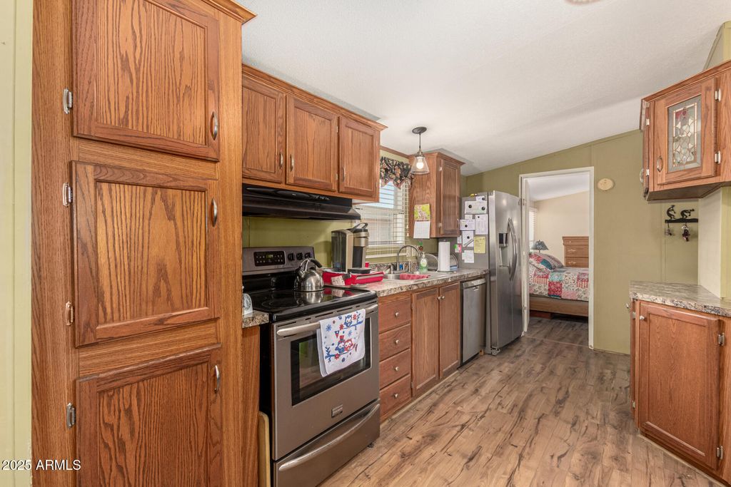 Image 9 of property listing at 2650 W UNION HILLS Drive OFC, Phoenix, AZ 85027