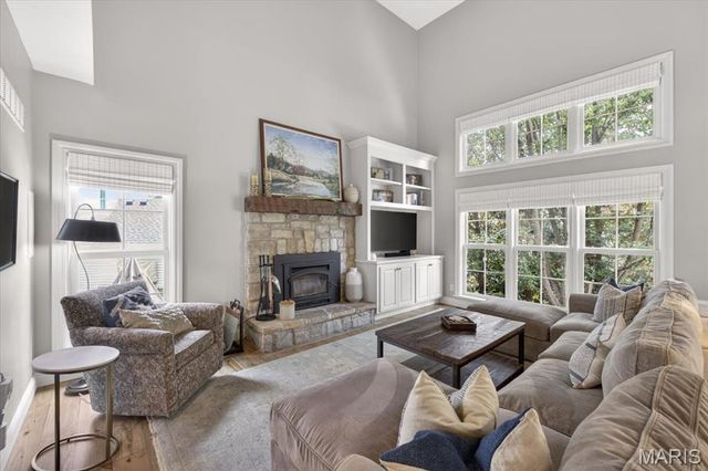 442 Woodlawn Grove Lane, Kirkwood, MO 63122