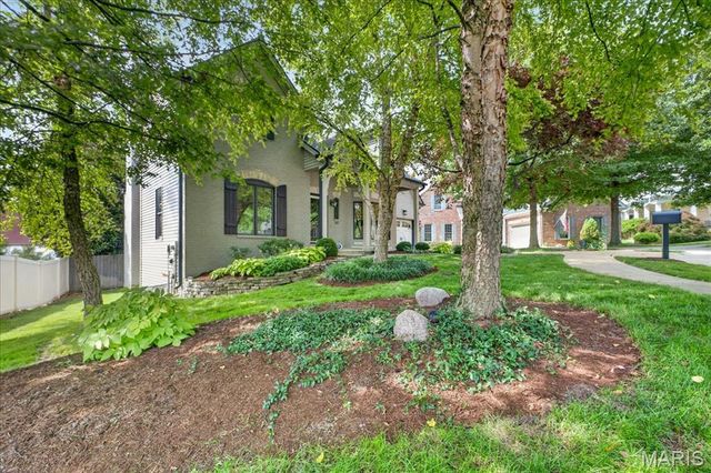 442 Woodlawn Grove Lane, Kirkwood, MO 63122