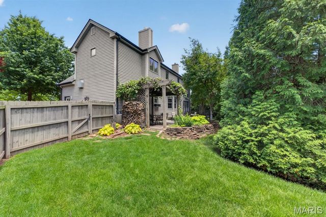 442 Woodlawn Grove Lane, Kirkwood, MO 63122
