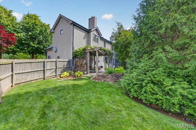 442 Woodlawn Grove Lane, Kirkwood, MO 63122