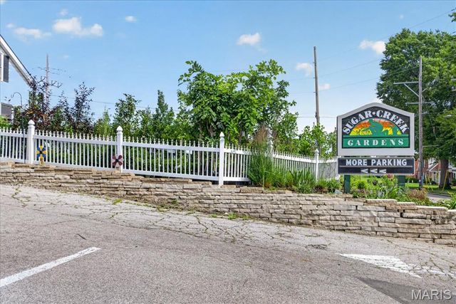 442 Woodlawn Grove Lane, Kirkwood, MO 63122