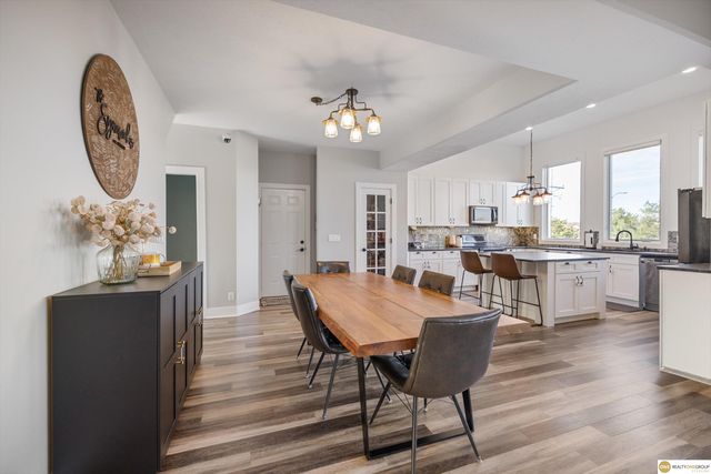 5724 S 167 Avenue, Omaha, NE 68135