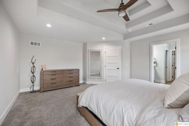 5724 S 167 Avenue, Omaha, NE 68135