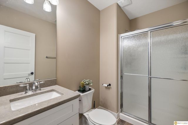 5724 S 167 Avenue, Omaha, NE 68135