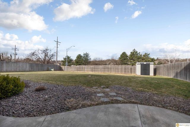 5724 S 167 Avenue, Omaha, NE 68135