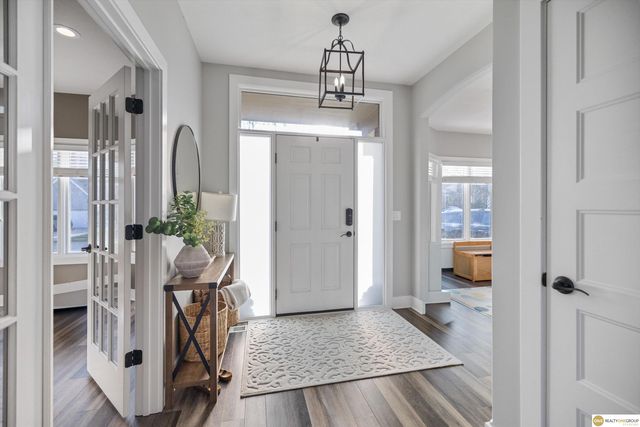 5724 S 167 Avenue, Omaha, NE 68135