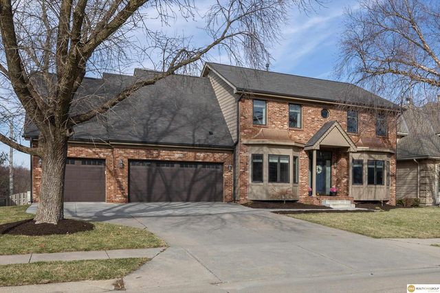 5724 S 167 Avenue, Omaha, NE 68135