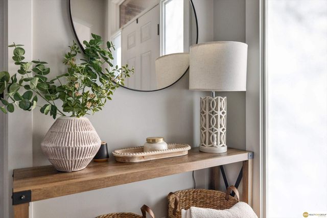 5724 S 167 Avenue, Omaha, NE 68135