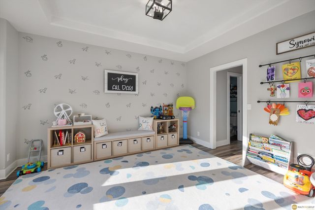 5724 S 167 Avenue, Omaha, NE 68135