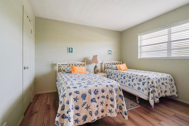 2222 NE 1st Way 204, Boynton Beach, FL 33435