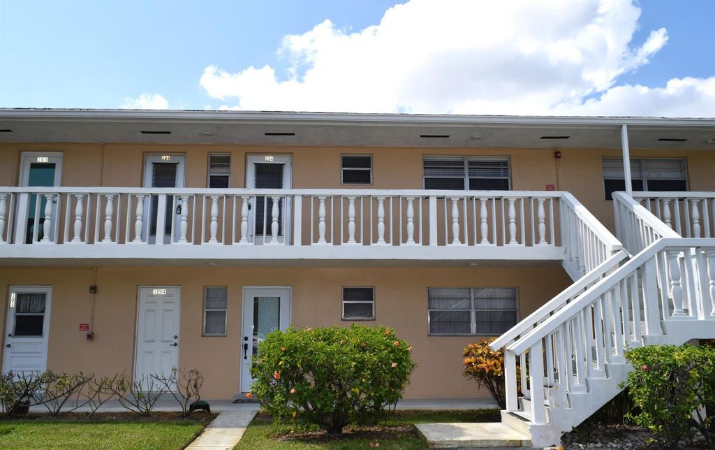 2222 NE 1st Way 204, Boynton Beach, FL 33435