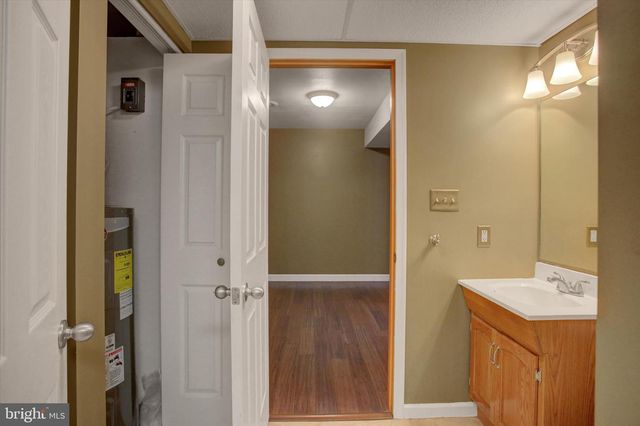 1760 HOLLY LANE, Chambersburg, PA 17202