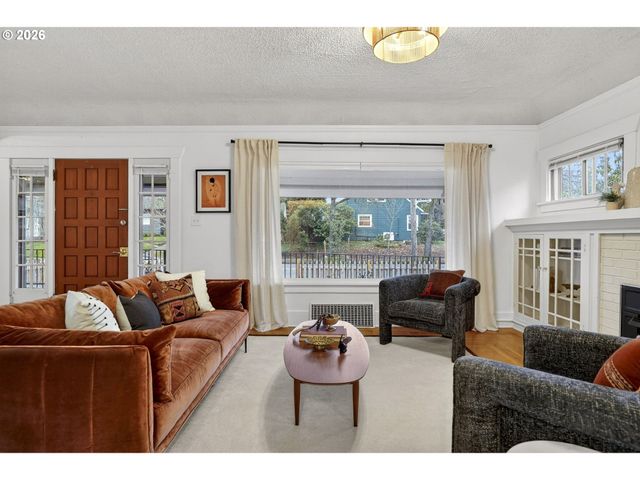 3415 Ne KILLINGSWORTH St, Portland, OR 97211