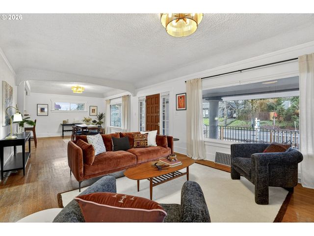 3415 Ne KILLINGSWORTH St, Portland, OR 97211