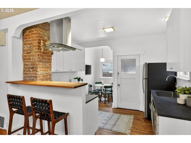 3415 Ne KILLINGSWORTH St, Portland, OR 97211