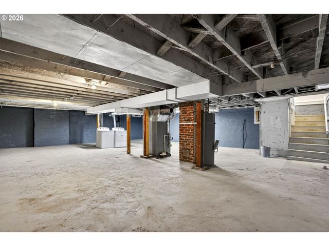 3415 Ne KILLINGSWORTH St, Portland, OR 97211