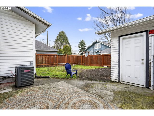 3415 Ne KILLINGSWORTH St, Portland, OR 97211