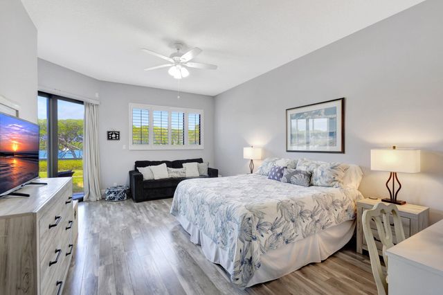 200 Waterway Road 109, Tequesta, FL 33469