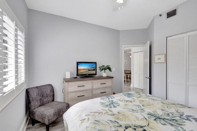 200 Waterway Road 109, Tequesta, FL 33469