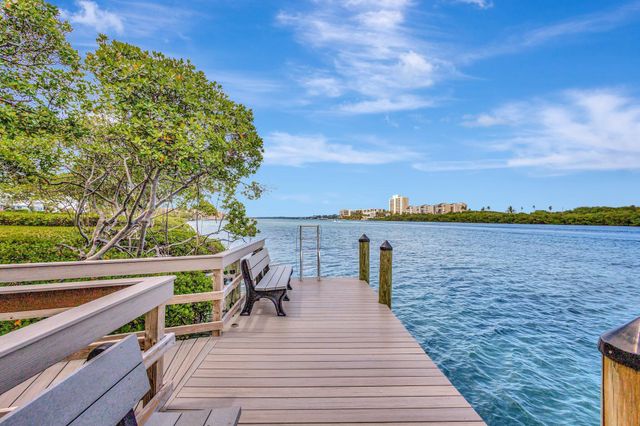 200 Waterway Road 109, Tequesta, FL 33469