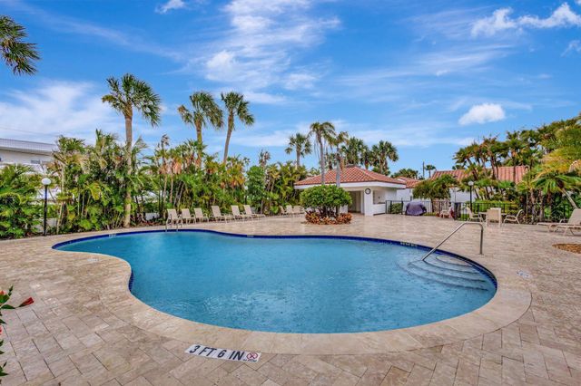 200 Waterway Road 109, Tequesta, FL 33469