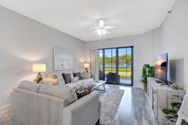 200 Waterway Road 109, Tequesta, FL 33469